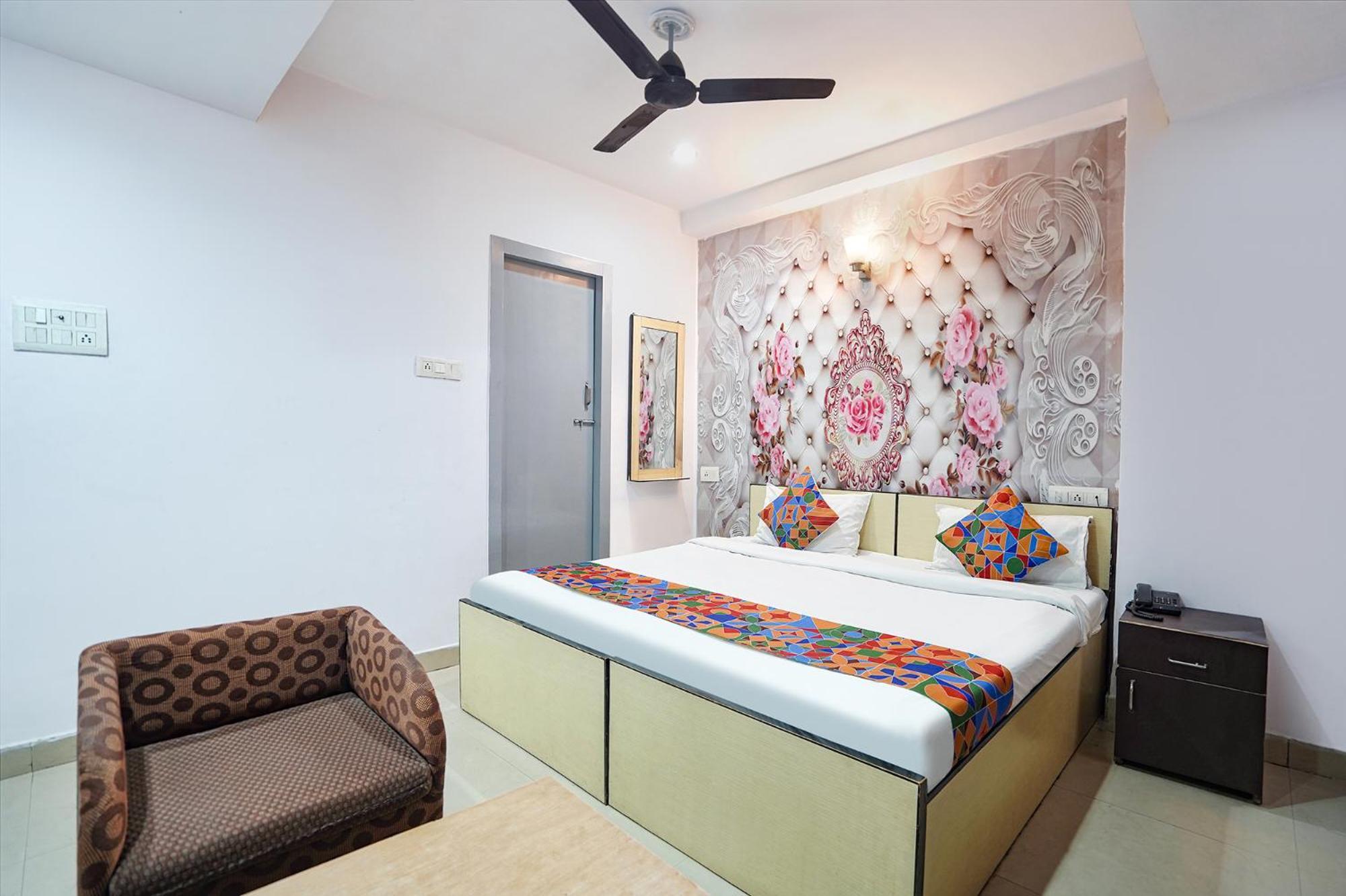 Fabexpress R Inn - Nr Prayagraj Railway Station Muthiganj Exterior photo